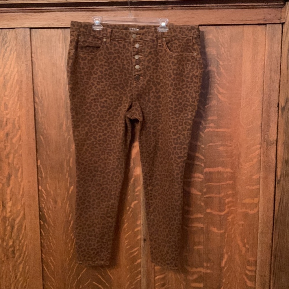 Time and Tru Leopard print pants high rise curvy size 20